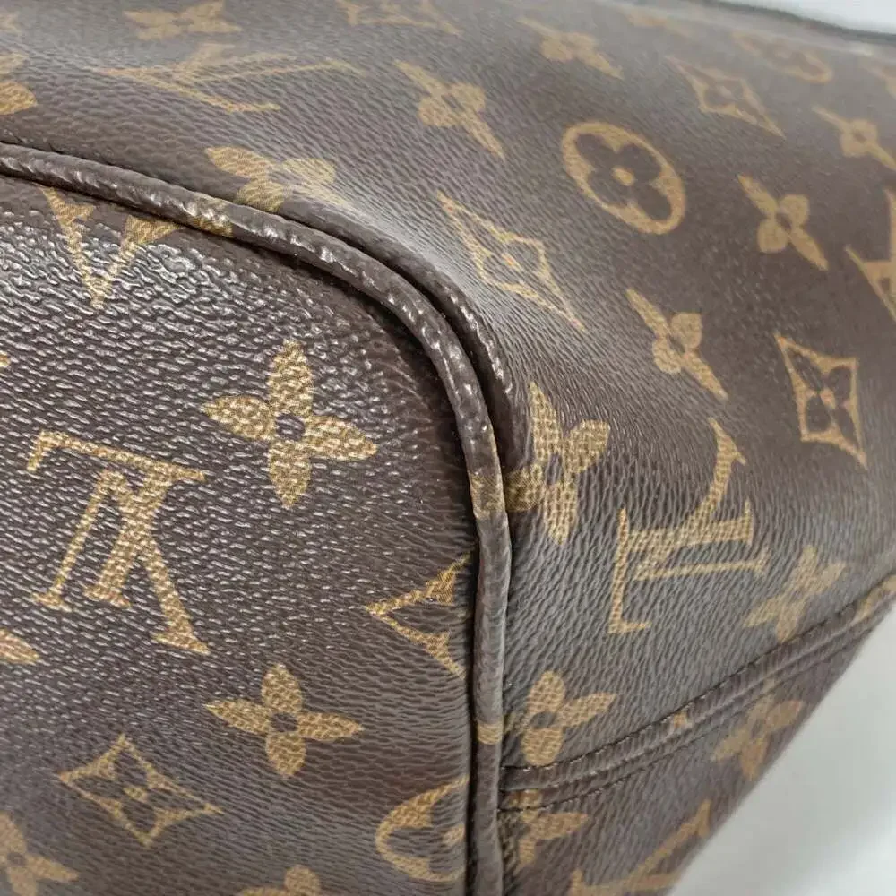 LOUIS VUITTON Black Monogram Canvas Neverfull MM Shoulder Bag